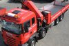 Kranwagen mit Ladebordwand